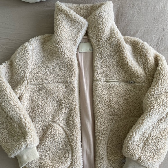 Aritzia Wilfred Free Teddy Jacket - Picture 6 of 8